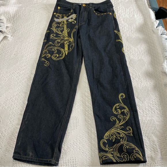 Game Time Embroidered Denim Jeans (32)